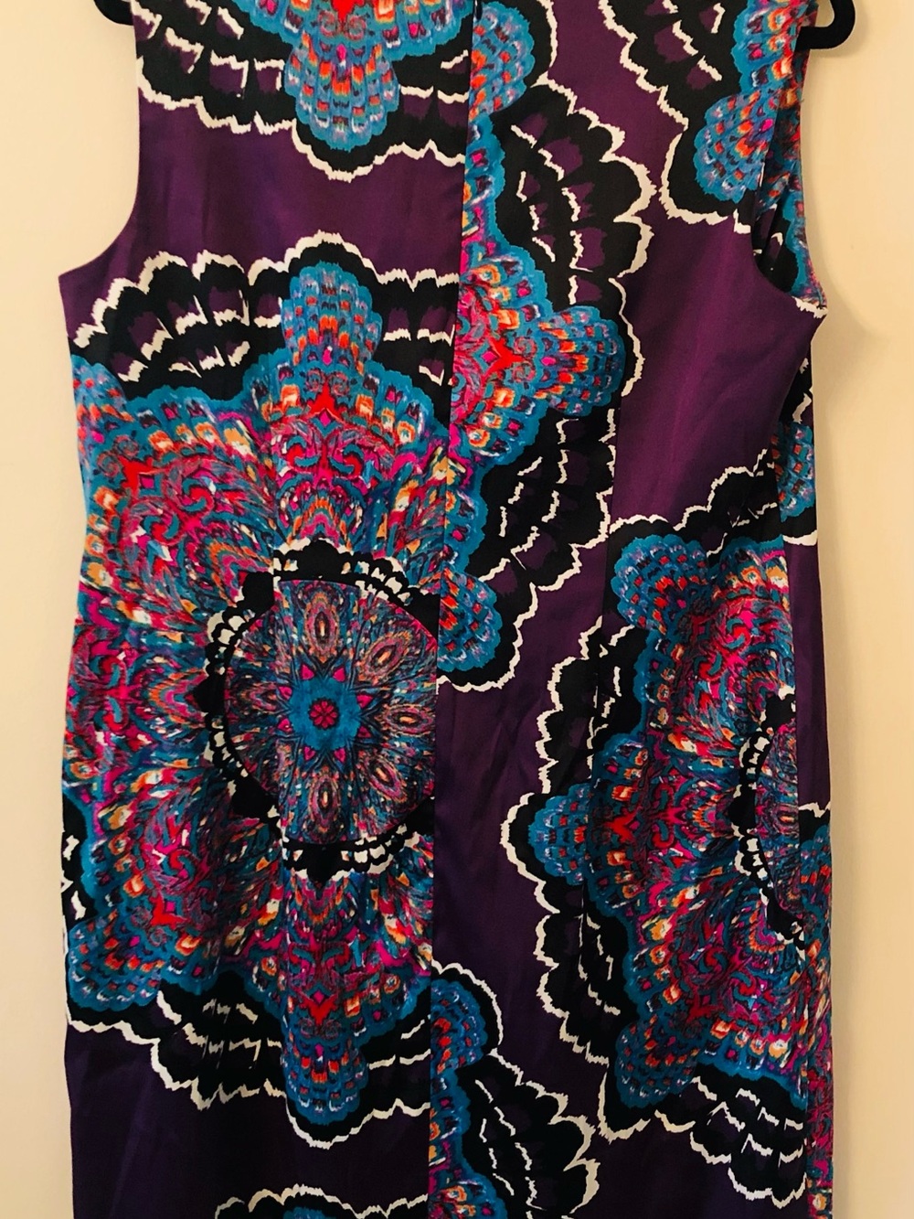 AGB Woman Kaleidoscopic Medallion Sheath Dress 14W EUC - Picture 14 of 14